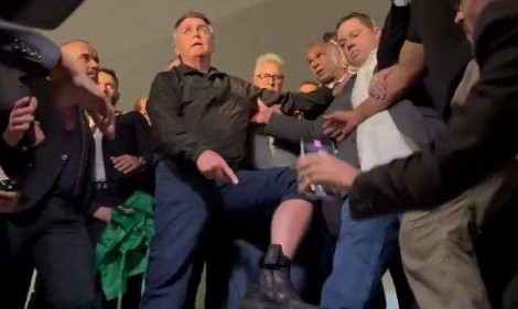 Bolsonaro desafia Moraes e prisão absurda e ilegal pode ocorrer hoje (veja o vídeo)