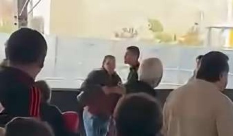 URGENTE: Homem chama Lula de "ladrão" e é expulso de evento (veja o vídeo)
