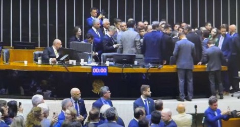 URGENTE: Hugo Motta é encurralado e nova obstrução deve ocorrer na Câmara