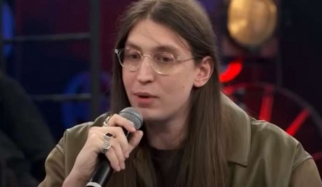 Ao vivo na Globo, Felca se manifesta pela primeira vez após denúncia que chocou o país (veja o vídeo)