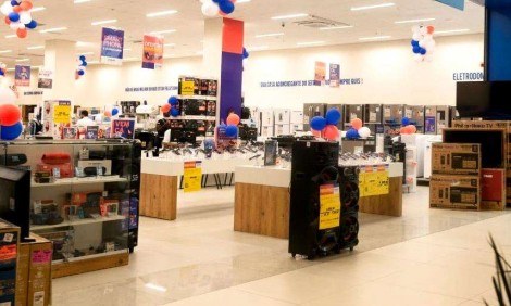 Gigante varejista sofre ação de despejo em Shopping do Rio