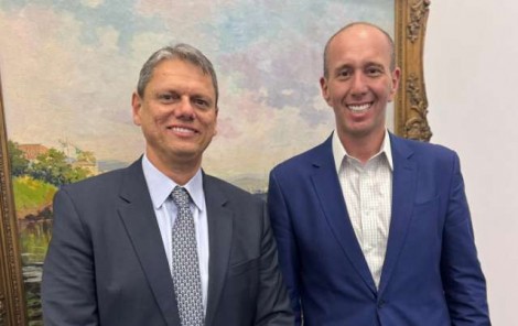 Rodrigo Manga, prefeito de Sorocaba, anuncia candidatura e embola a disputa em SP