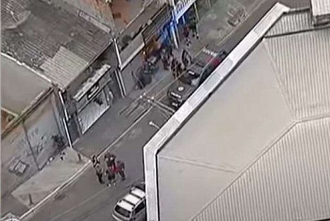 Briga de vizinhos termina com agressão com enxada e 3 tiros (veja o vídeo)