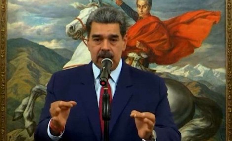 A velha e putrefata mídia legitima a tirania em esdrúxulos editoriais