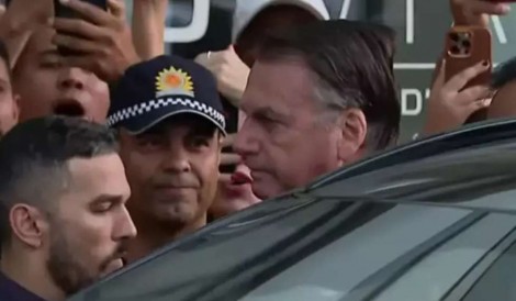 Ministro pede para visitar Bolsonaro e Moraes autoriza