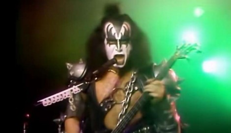 Apenas um mês após morte de guitarrista, Banda Kiss enfrenta nova perda