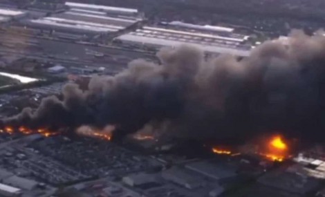 Sobe o número de mortes na tragédia aérea nos EUA (veja o vídeo)