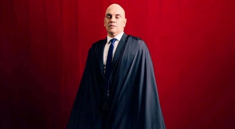 Em mirabolante devaneio, Moraes diz que Judiciário brasileiro virou alvo por ser "o mais forte do mundo"