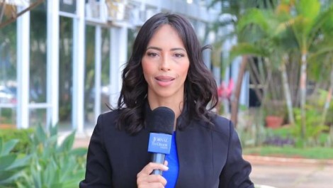 Jornalista deixa o Brasil por perseguição e pede apoio de seguidores