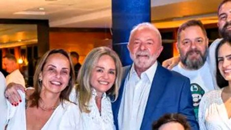 Garçom pode tentar fechar a conta da família Lula da Silva, por favor