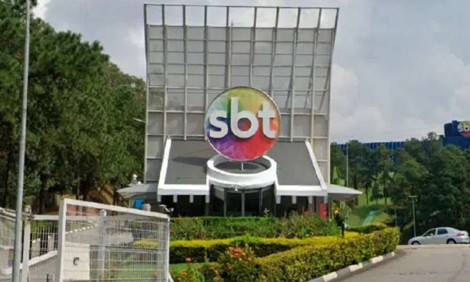 Ator ergue a voz contra o SBT e é sumariamente demitido da emissora