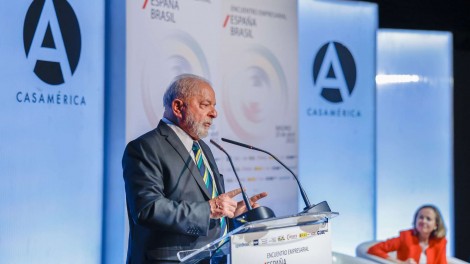 Revista britânica diz que Lula é “incoerente no exterior” e “impopular dentro do Brasil”