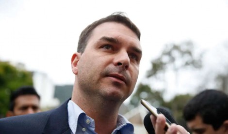 Flávio recebe apoio de nome de peso no cenário internacional