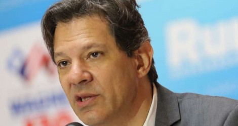 Assombrado, Haddad admite “fenômeno eleitoral” em transferência de votos de Jair para Flávio (veja o vídeo)