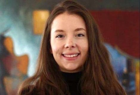 Filha de ministro acusado de assédio sai em desesperada defesa do pai