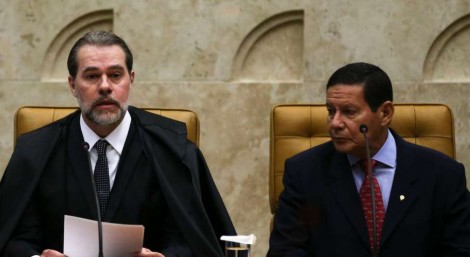 General Mourão sobe o tom e afirma: "Urge que o Senado avalie processo de impedimento"