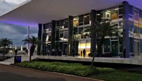 Surgem imagens do STF sendo esvaziado às pressas e motivo é revelado