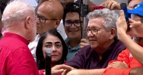 Prefeito petista supera Lula na “mentira” e gera enorme constrangimento em evento (veja o vídeo)