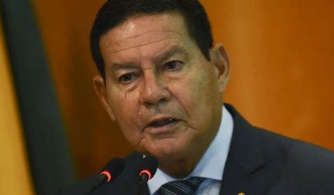 Mais um flagrante de “traição” do General Mourão