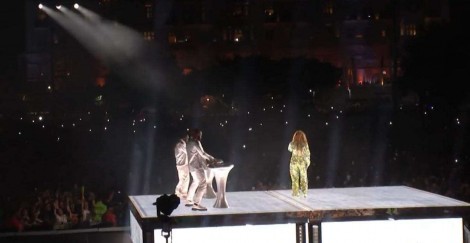 Shakira reúne 2 milhões em noite histórica no Rio de Janeiro