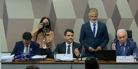 Lula pensa em dobrar a aposta e indicar novamente Jorge Messias ao STF
