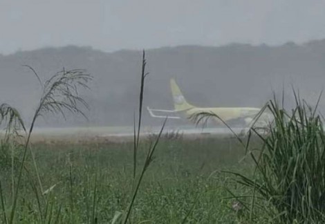 Algo assustador acontece com avião que pousava no Aeroporto Internacional de Salvador
