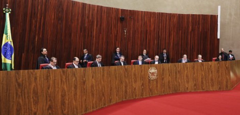 Petistas "surtam" e acionam o TSE em busca de censura às vésperas da eleição
