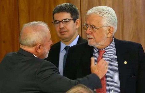 O recado de Wagner para Lula e a sinuca de bico