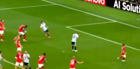 Algo inesperado acaba de acontecer com o craque Lionel Messi (veja o vídeo)