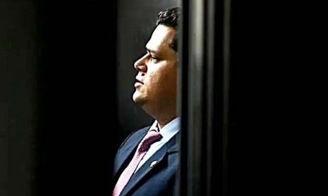 Nikolas faz a cobrança chegar ao quintal político de Davi Alcolumbre (veja o vídeo)