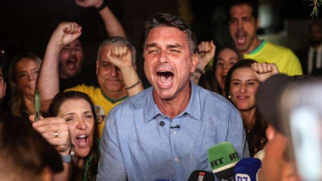 Em vídeo impactante, governadores e senadores eleitos na região Sul declaram apoio a Flávio (veja o vídeo)