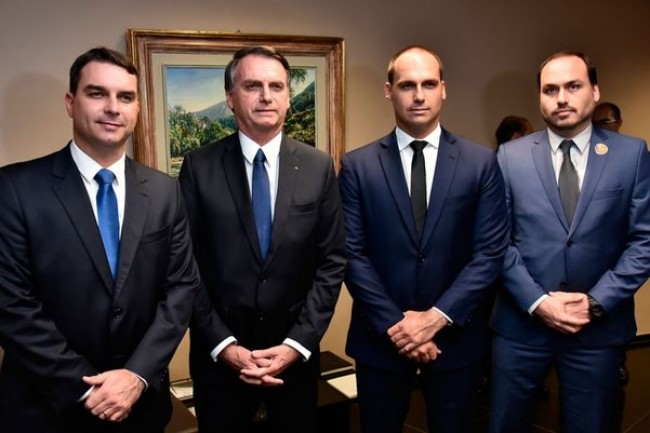 Flávio, Jair Bolsonaro, Eduardo e Carlos