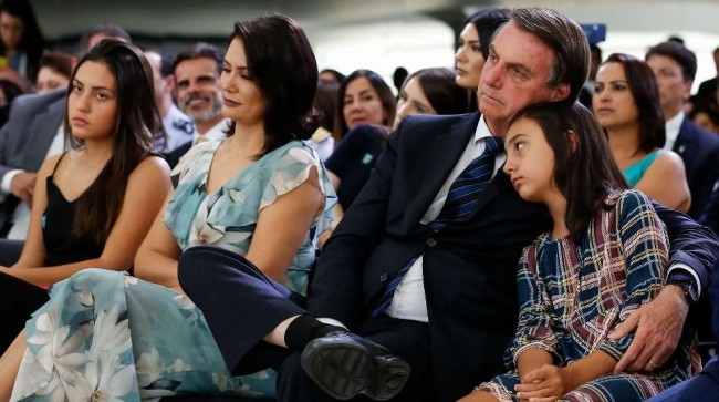 Jair Bolsonaro e família