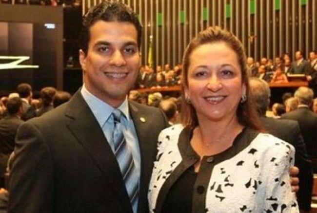 Senado de mãe para filho - Reprodução internet