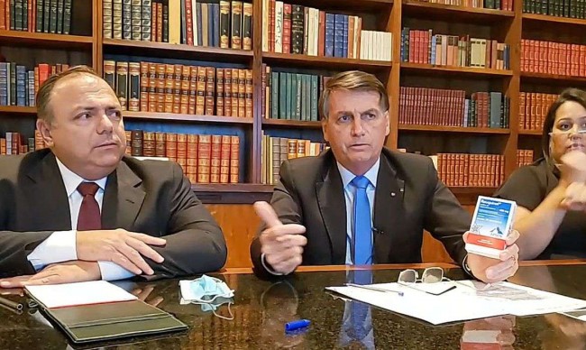 General Eduardo Pazuello e Jair Bolsonaro
