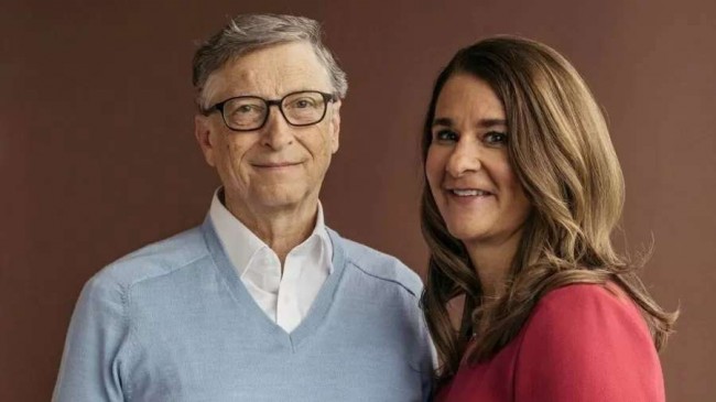 Melinda e Bill Gates, sempre preocupados com a humanidade... - Reprodução internet