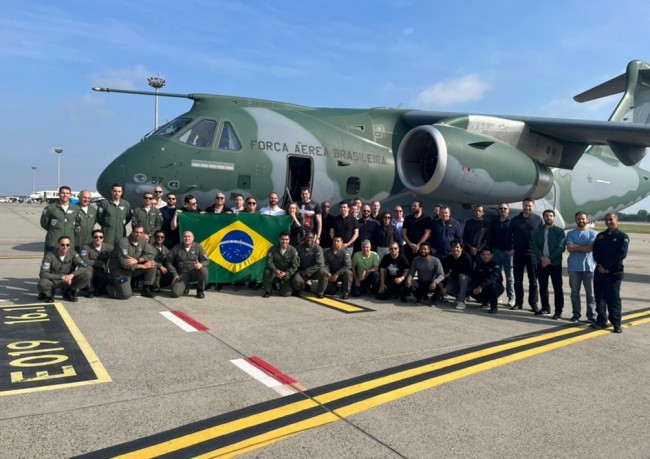 Delegação brasileira em território húngaro.