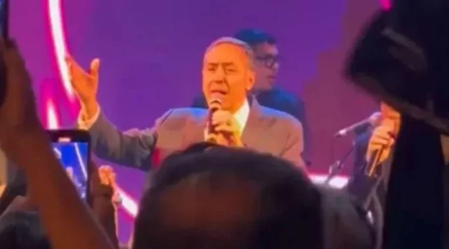 Barroso usou avião da FAB para ir cantar no casamento de Flávio Dino e levou mais 3