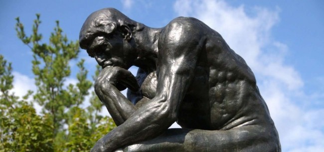 Escultura O Pensador, de Rodin - Reprodução internet