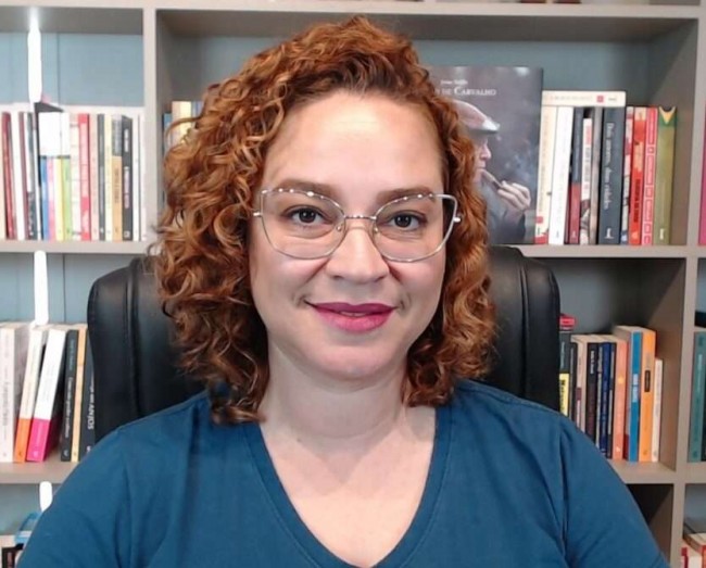 Professora Paula Marisa - Reprodução internet