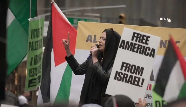 Imagem: Print de video from Fox News - Protestors chant for Hamas and Hezbollah at NYC protest