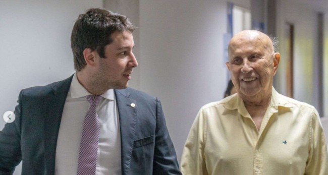 João Henrique Catan e o avô Marcelo Miranda Soares
