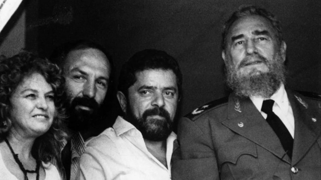 Lula e o ditador Fidel Castro, uma amizade de longa data – Reprodução internet