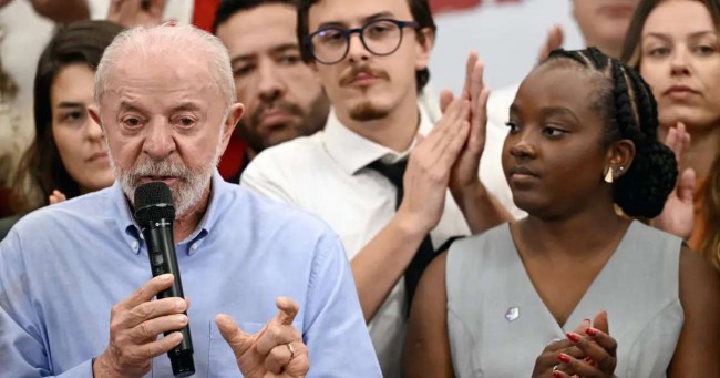 Lula e a deputada federal Ana Elisa - Reprodução internet 